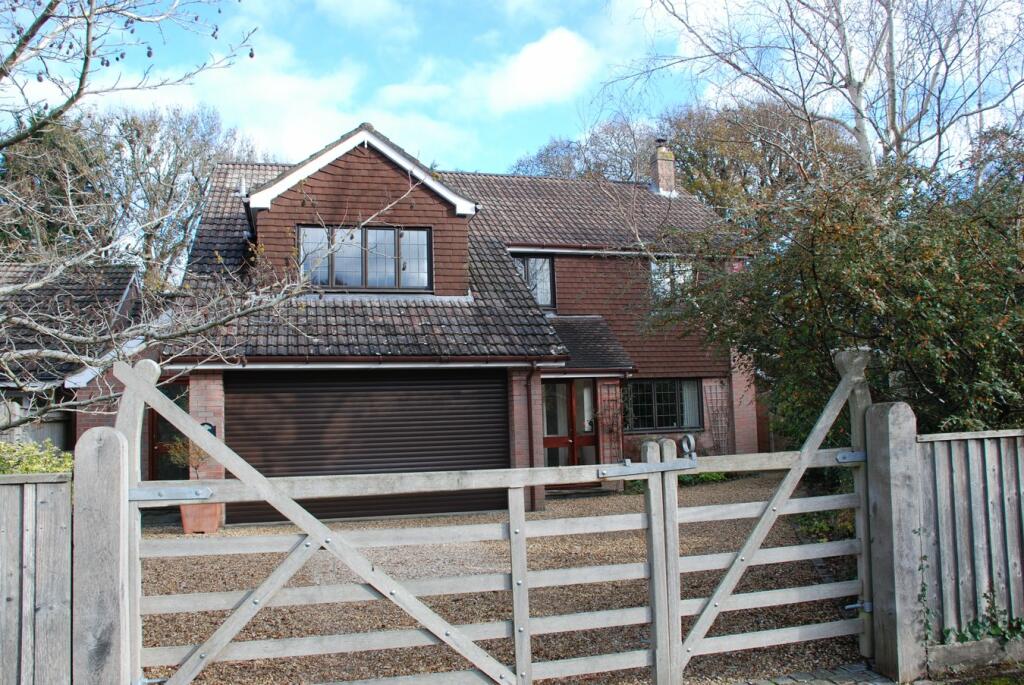 4 bedroom detached house for sale in New Forest Drive, Brockenhurst, SO42