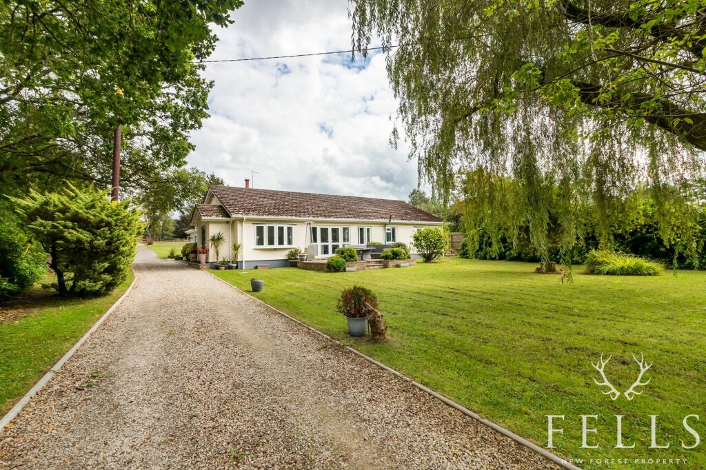 Main image of property: Foxbury Road, St Leonards, BH24
