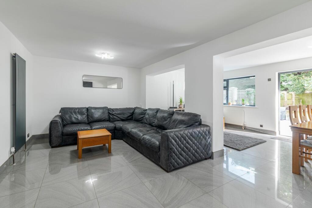 Additional property image - Nuthatch Close, Ferndown, BH22
