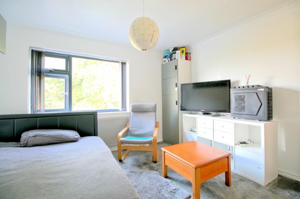 Additional property image - Nuthatch Close, Ferndown, BH22