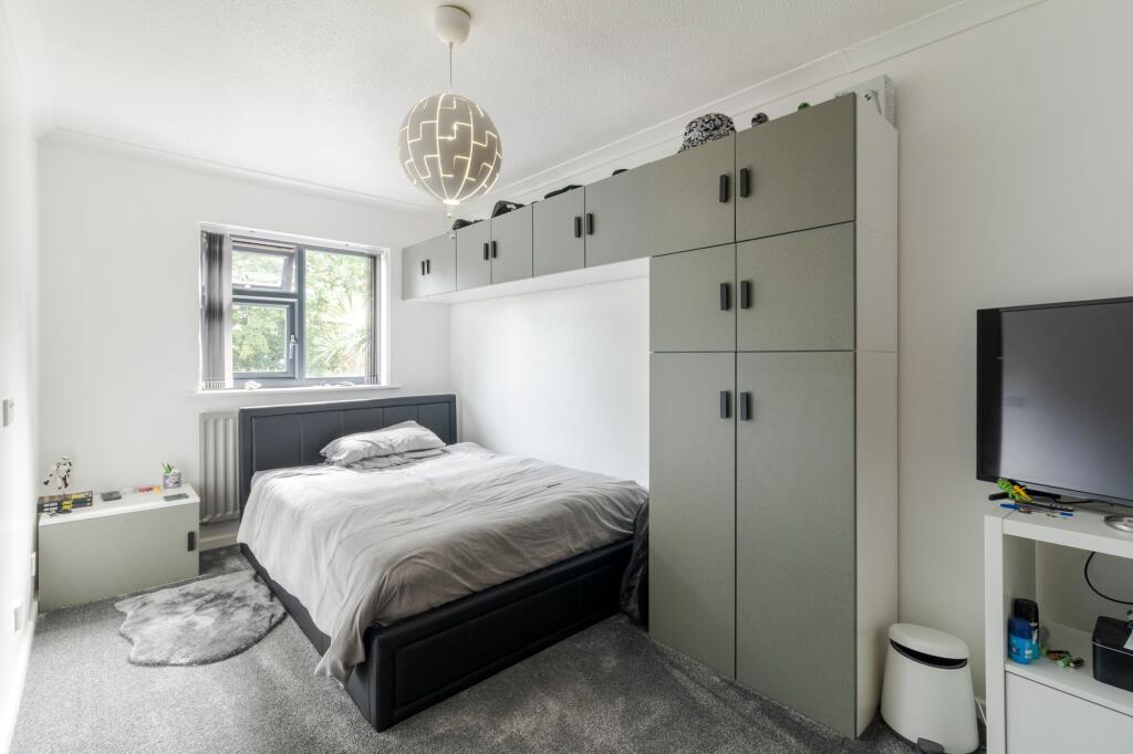 Additional property image - Nuthatch Close, Ferndown, BH22
