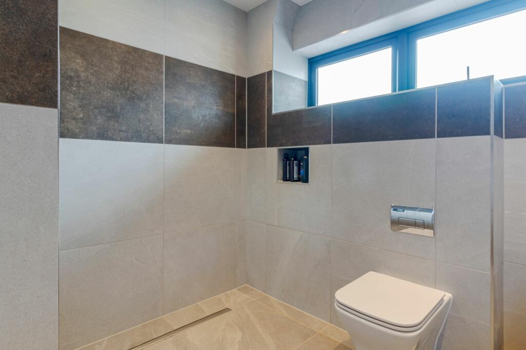 Additional property image - Nuthatch Close, Ferndown, BH22