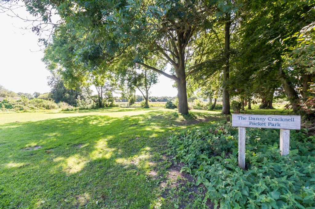 Additional property image - Bickerley Road, Ringwood, Hampshire