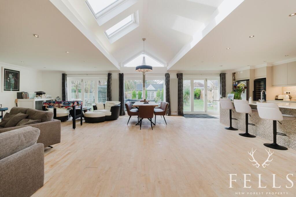 Additional property image - Braeside Road, St. Leonards, BH24