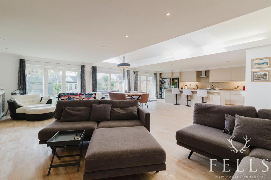 Additional property image - Braeside Road, St. Leonards, BH24