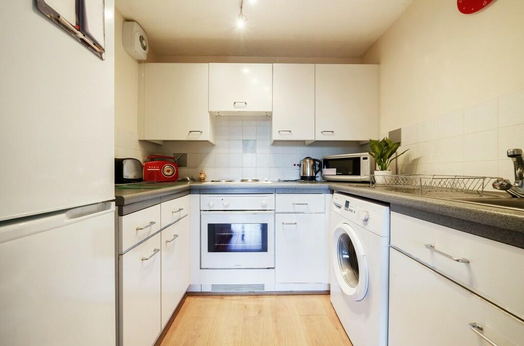 Additional property image - Edison Road, Welling, DA16 3JN