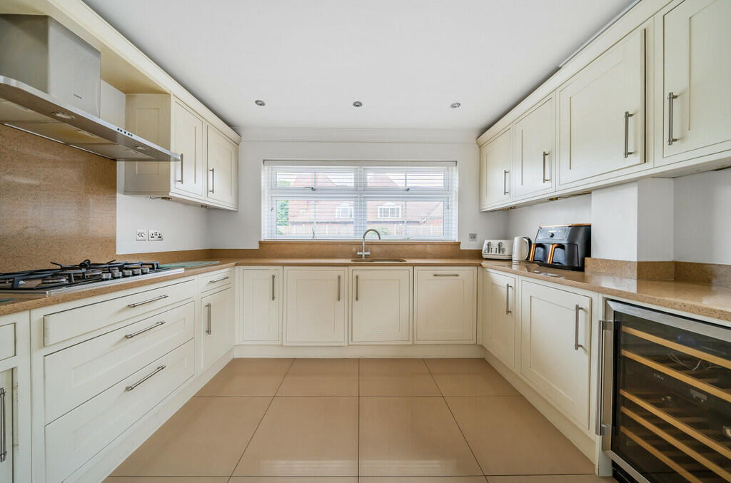 Additional property image - Marrabon Close, Sidcup, DA15 9EF