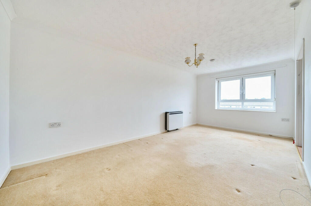 Additional property image - Sidcup Hill, Sidcup, DA14 6HG