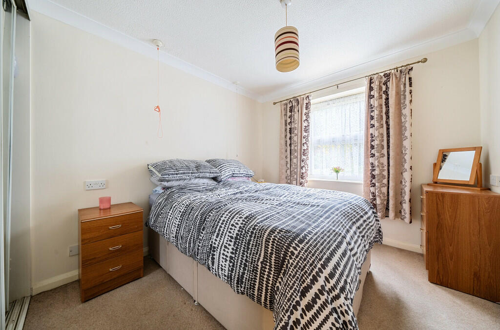 Additional property image - Station Road, Sidcup, DA15 7JU