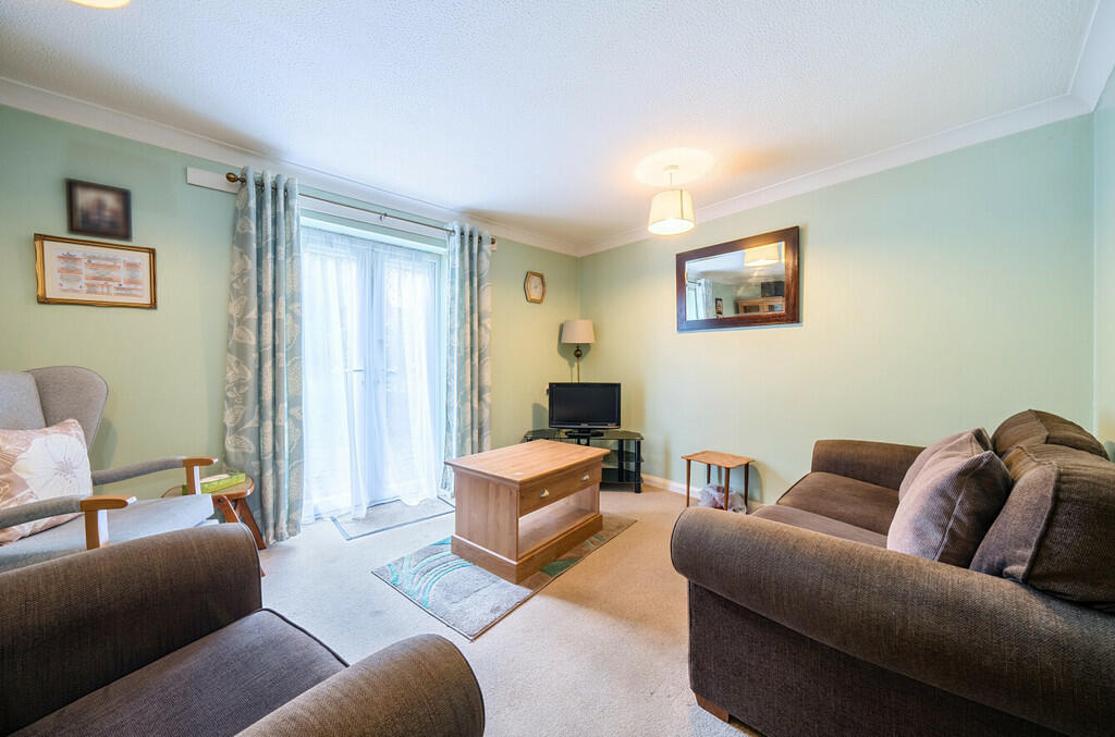 Additional property image - Station Road, Sidcup, DA15 7JU