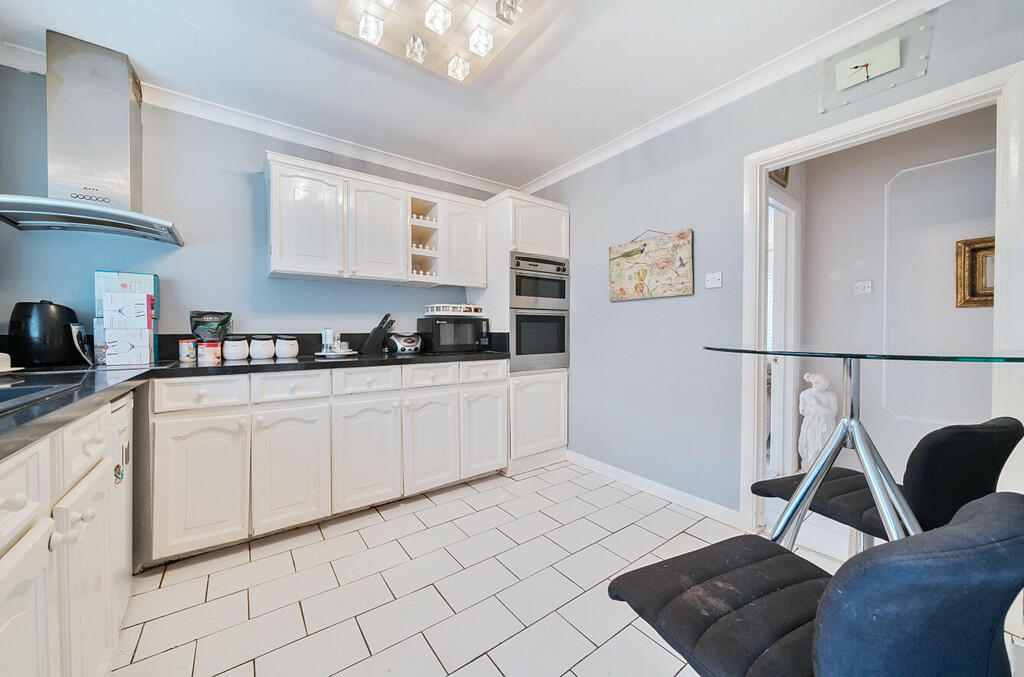 Additional property image - Oakley Park, Bexley, DA5 3EG