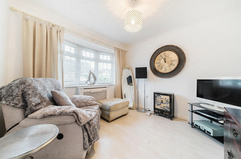 Additional property image - Oakley Park, Bexley, DA5 3EG