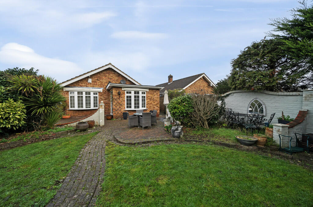 Additional property image - Oakley Park, Bexley, DA5 3EG