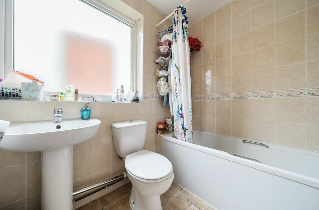 Additional property image - Chislehurst Road, Sidcup, DA14 6BN