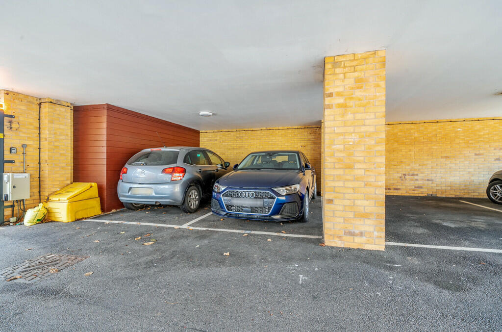 Additional property image - Maylands Drive, Sidcup, DA14 4BF
