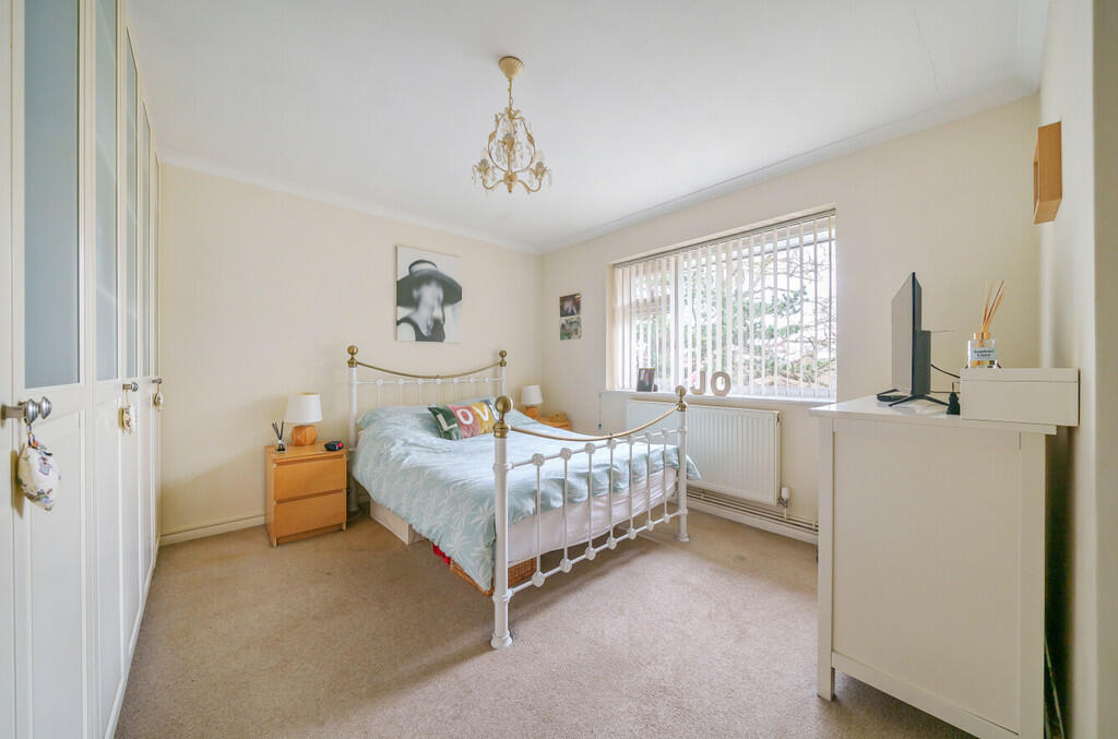 Additional property image - Hurst Road, Sidcup, DA15 9AB