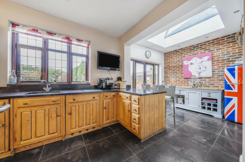 Additional property image - Melville Road, Sidcup, DA14 4LX