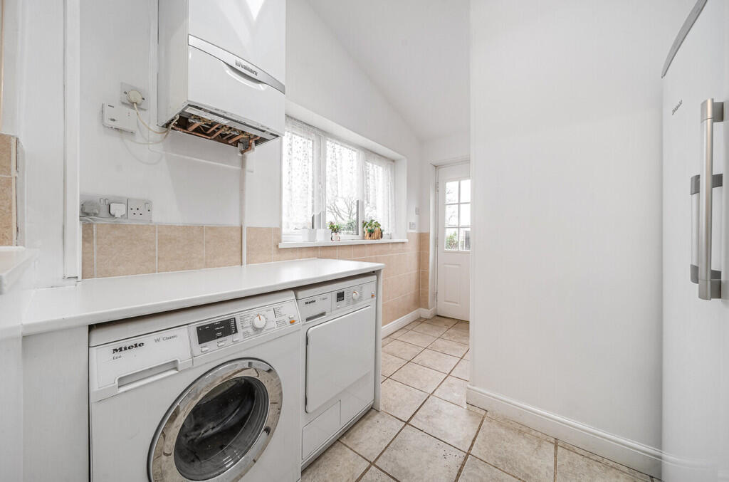 Additional property image - Rowley Avenue, Sidcup, DA15 9LF