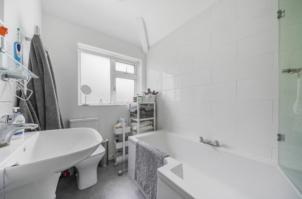 Additional property image - Willersley Avenue, Sidcup, DA15 9EG