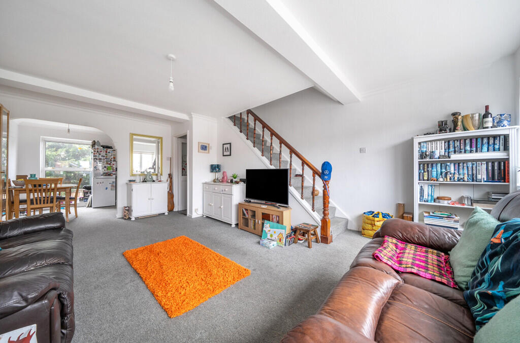 Additional property image - Maiden Erlegh Avenue, Bexley, DA5 3PD