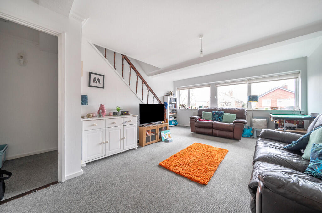 Additional property image - Maiden Erlegh Avenue, Bexley, DA5 3PD