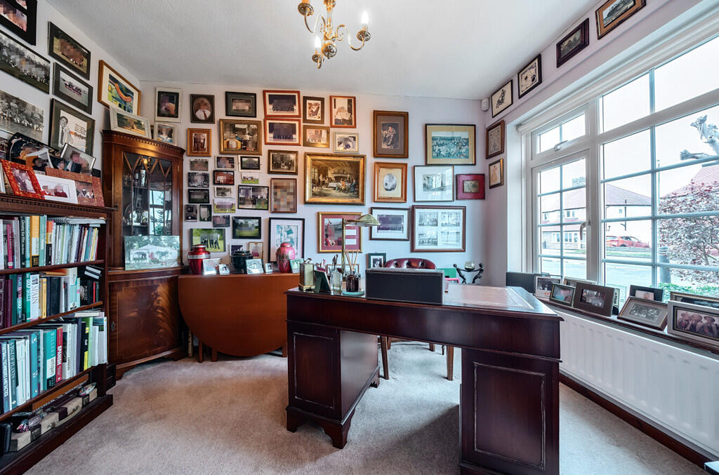 Additional property image - Longlands Road, Sidcup, DA15 7LF