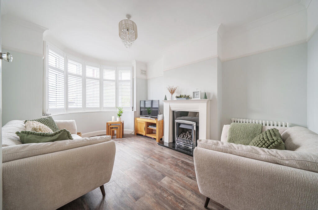 Additional property image - Old Farm Avenue, Sidcup, DA15 8AD