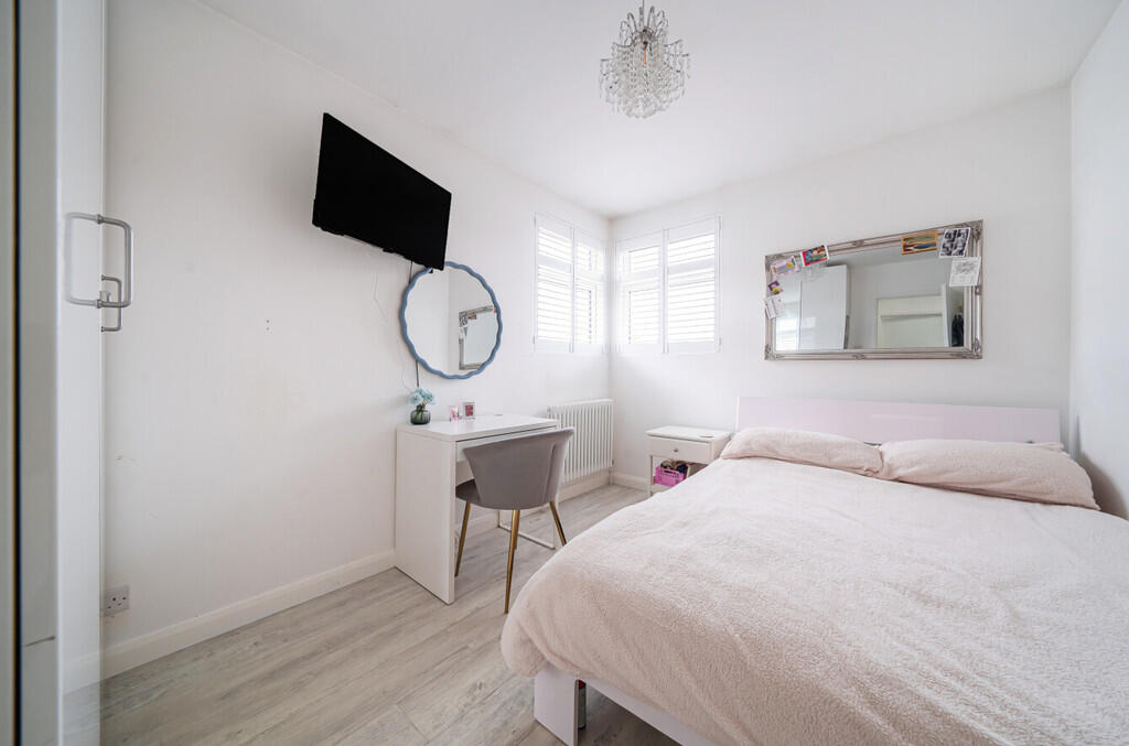 Additional property image - Old Farm Avenue, Sidcup, DA15 8AD