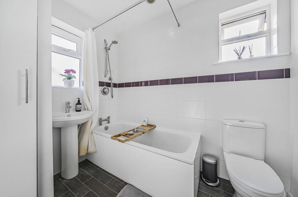 Additional property image - Cathcart Drive, Orpington, BR6 8BU
