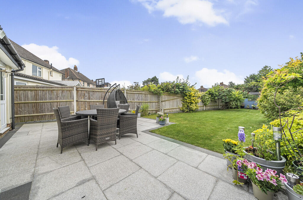 Additional property image - Cathcart Drive, Orpington, BR6 8BU