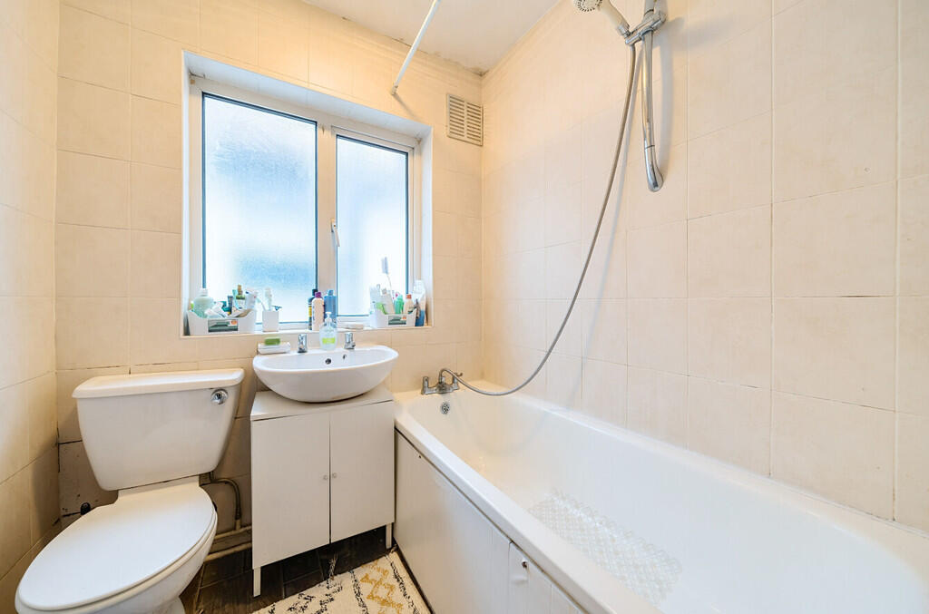 Additional property image - Woodside Lane, Bexley, Kent, DA5 1EY