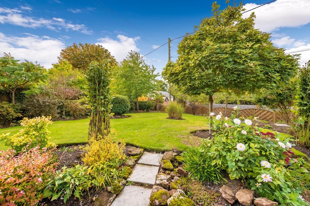 5 bedroom detached bungalow for sale in EatononTern, Market Drayton, TF9