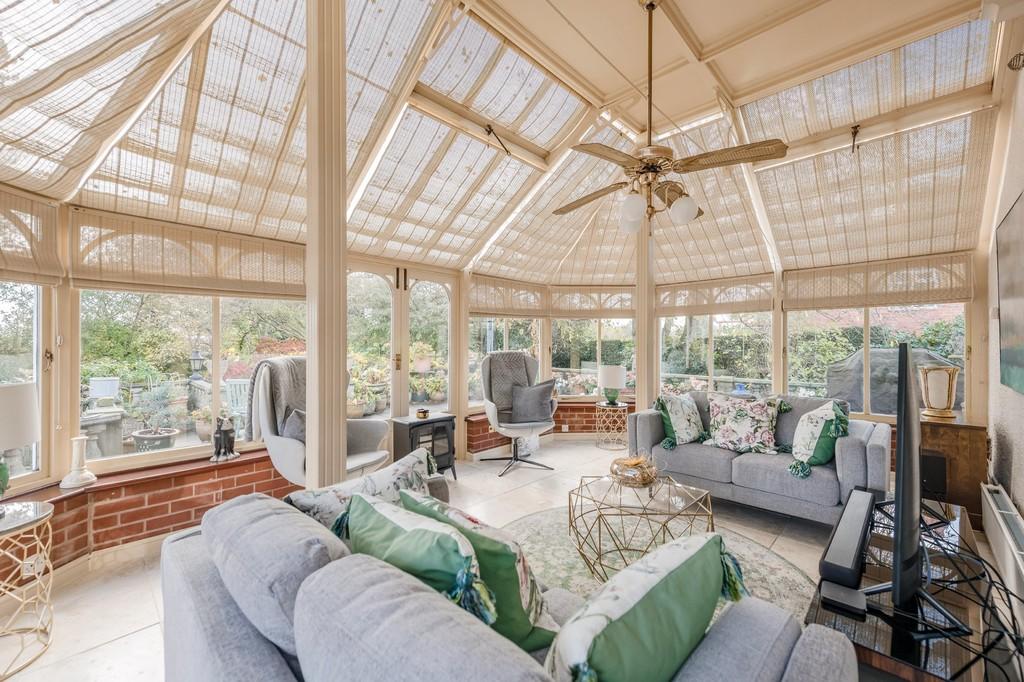 4 bedroom detached house for sale in Prospect Road, Market Drayton, TF9