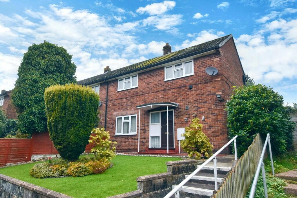 2 bedroom semidetached house for sale in Highfields, Market Drayton, TF9