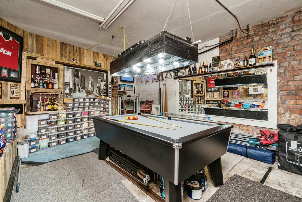 Additional property image - Leigh Road, Westhoughton, Bolton, Greater Manchester, BL5