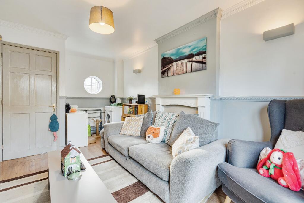 Additional property image - The Pewfist Spinney, Westhoughton, Bolton, Greater Manchester, BL5