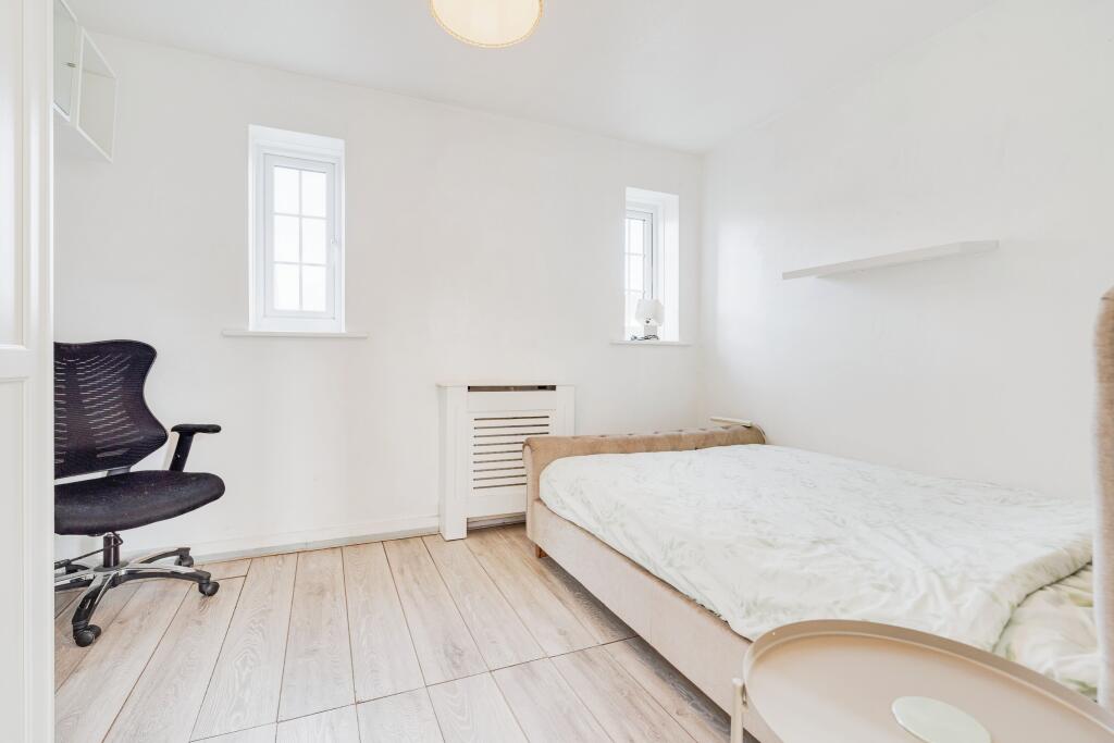 Additional property image - The Pewfist Spinney, Westhoughton, Bolton, Greater Manchester, BL5