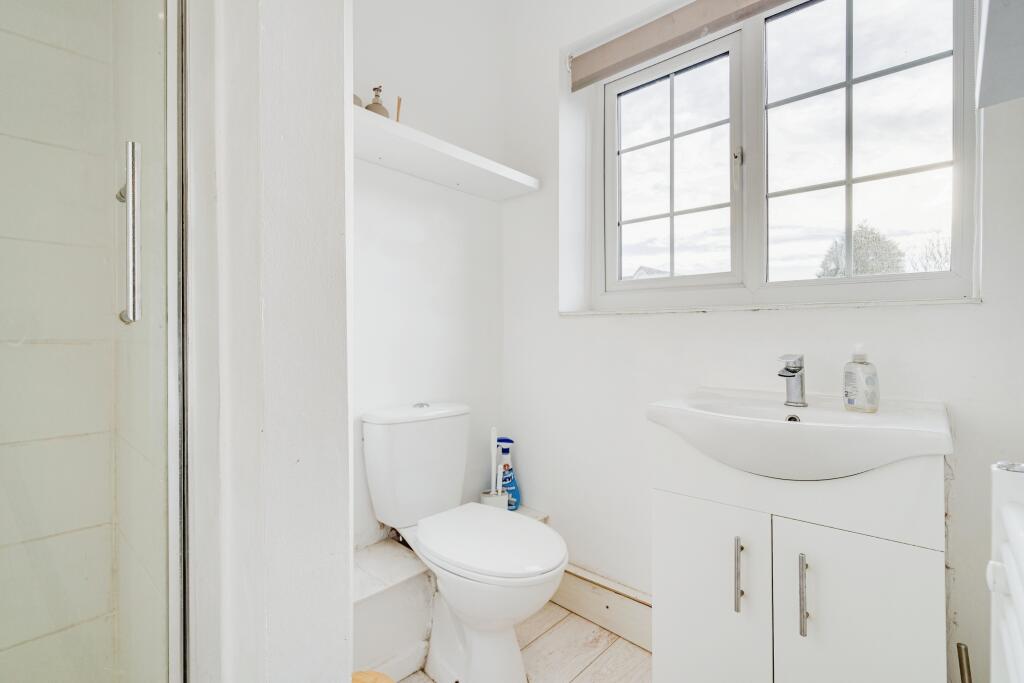 Additional property image - The Pewfist Spinney, Westhoughton, Bolton, Greater Manchester, BL5