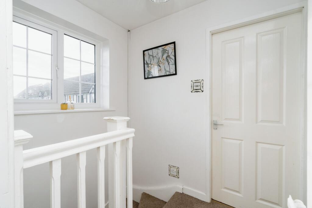 Additional property image - The Pewfist Spinney, Westhoughton, Bolton, Greater Manchester, BL5