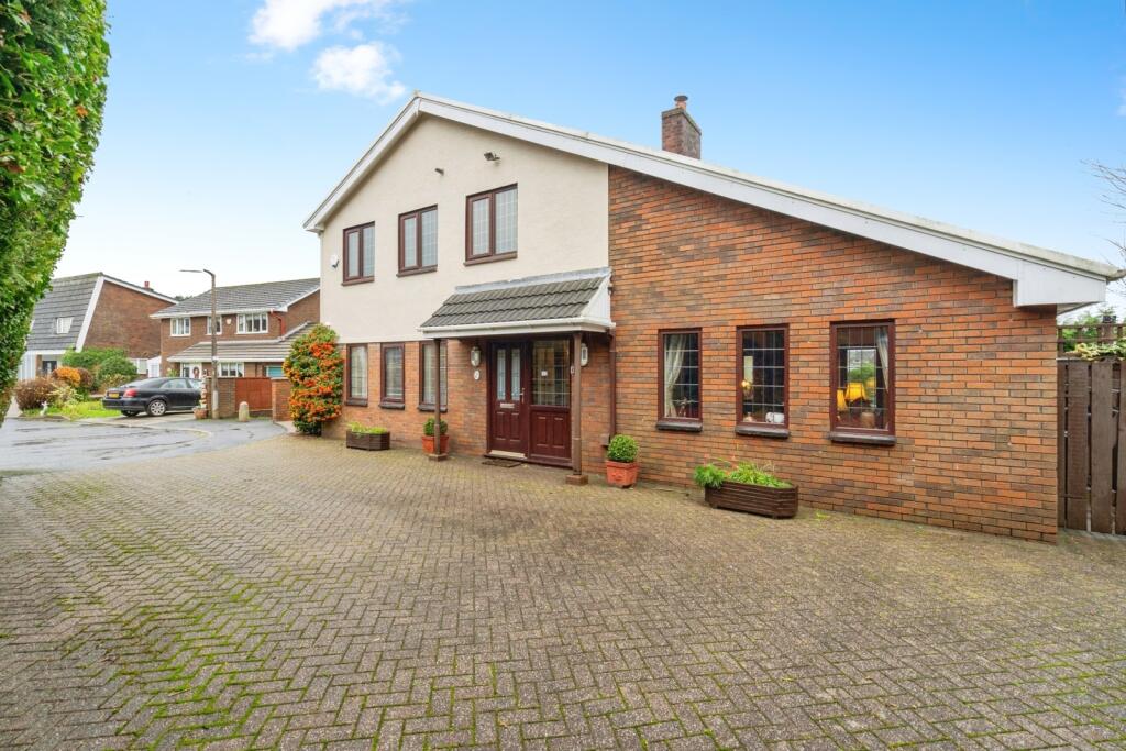 Main image of property: Bank Side, Westhoughton, Bolton, Greater Manchester, BL5