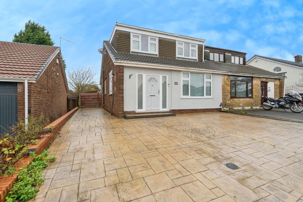 Main image of property: Singleton Grove, Westhoughton, Bolton, Greater Manchester, BL5