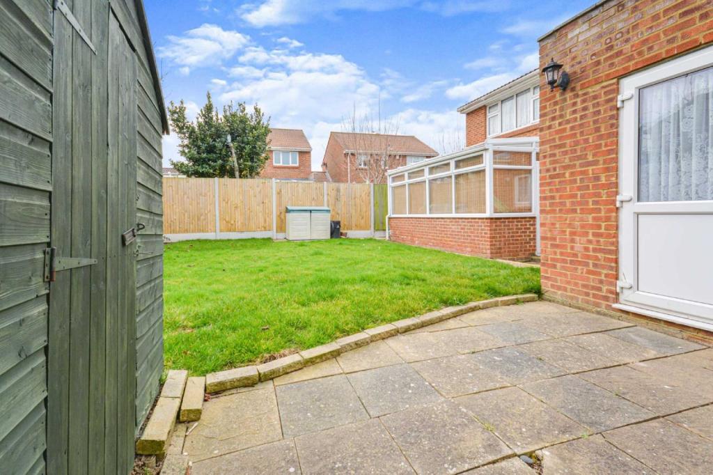 5 bedroom detached house for sale in Crundale Way, Margate