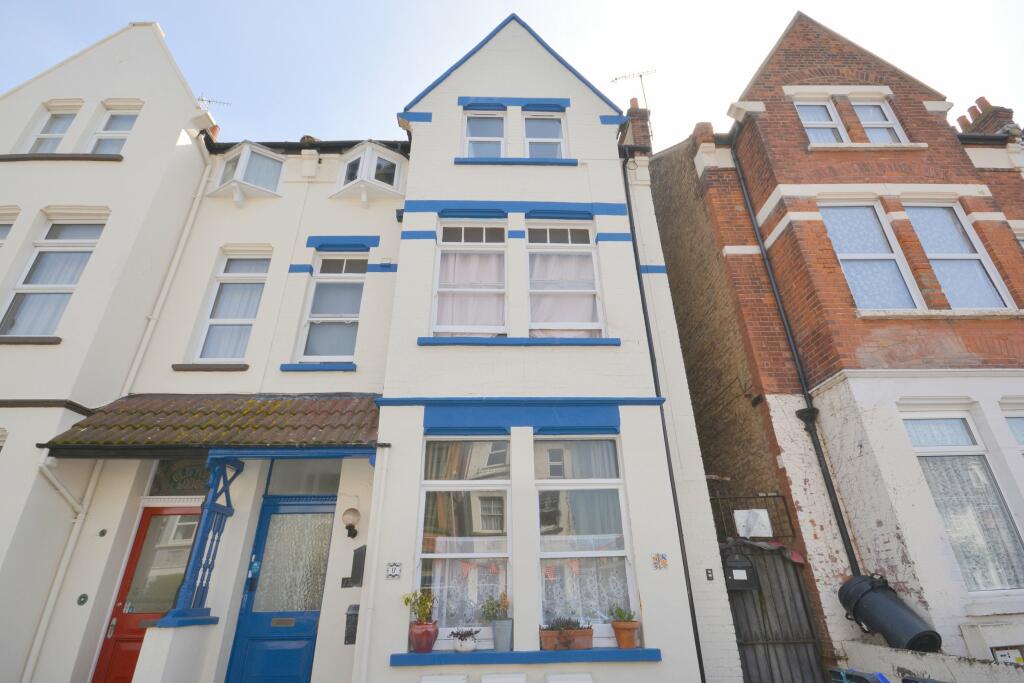 1 bedroom flat for sale in Norfolk Road, Margate, Cliftonville, CT9