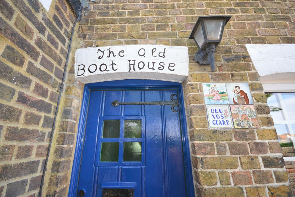 Additional property image - Old Boundary Road, Westgate-On-Sea