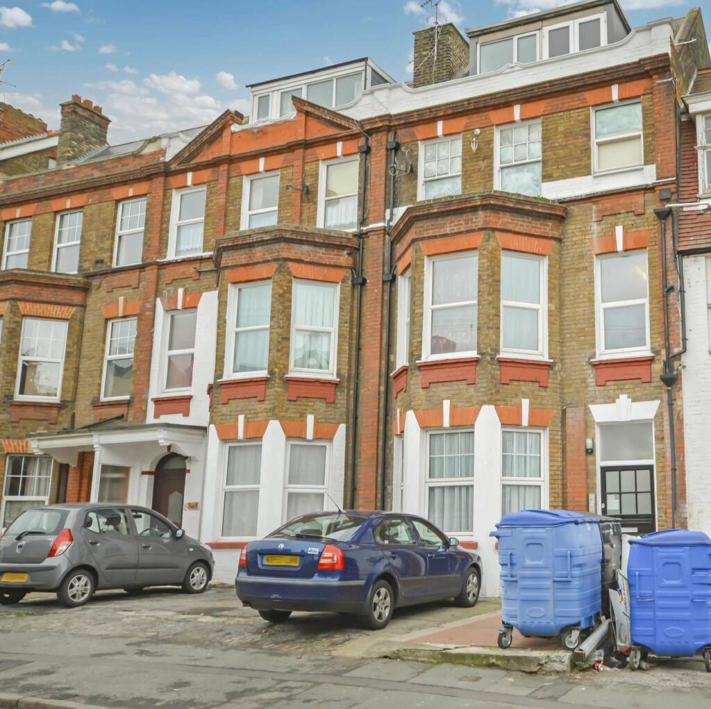 1 bedroom flat for sale in 43 Harold Road, Margate, Cliftonville, CT9