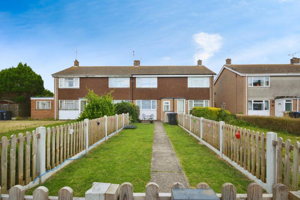 2 bedroom terraced house for sale in Cedar Close, Margate, CT9
