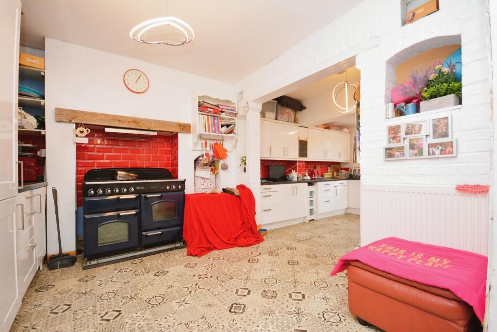 Additional property image - Cliftonville Avenue, Margate