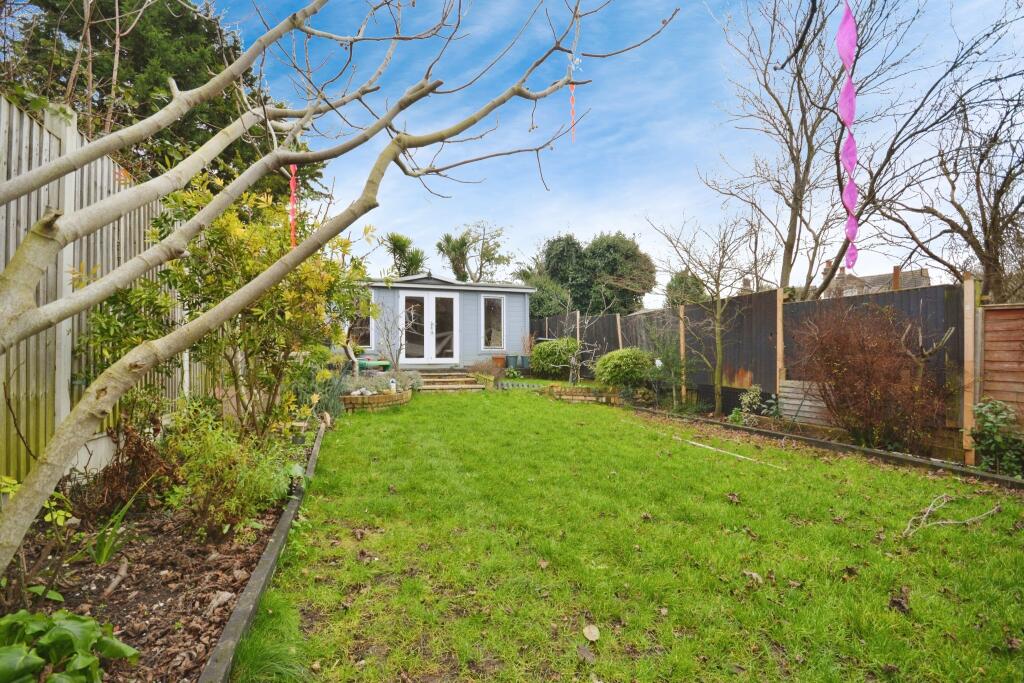 Additional property image - Cliftonville Avenue, Margate