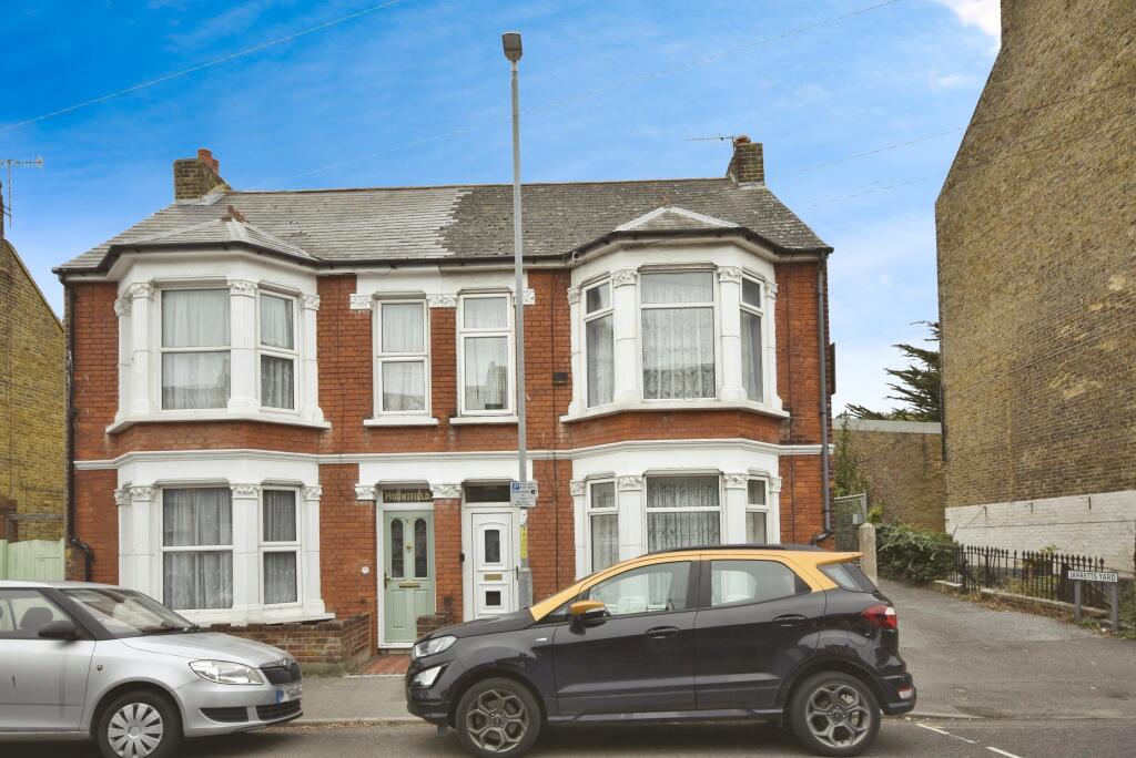 4 bedroom semi-detached house