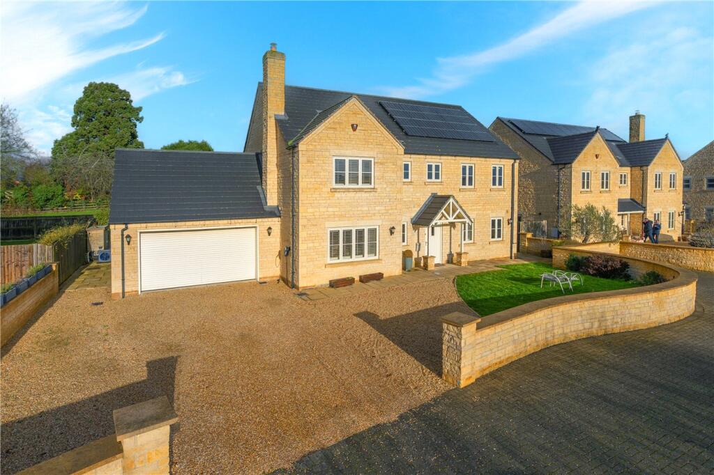 Main image of property: Hunters Court, Quarrington, Sleaford, Lincolnshire, NG34
